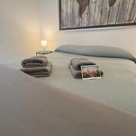 Center Sevilla Confort 2 Екстер'єр фото
